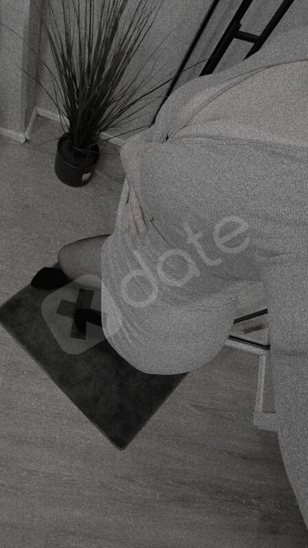 Hornycouple5968838