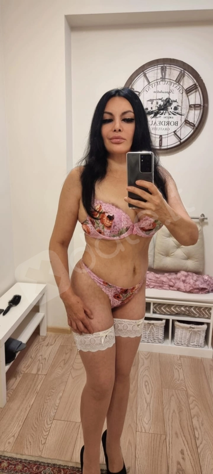 Eskortas ir Erotinis masazas, Vilnius. Oksana: 67986594 1