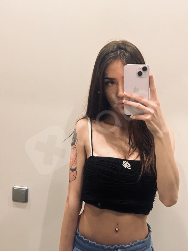 delily5943081