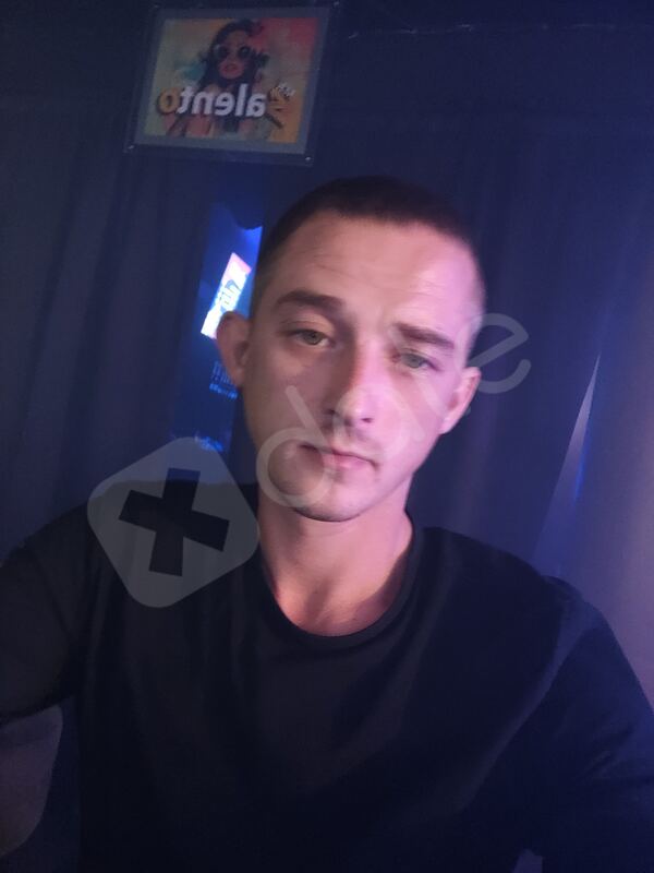 Oleg23575904854