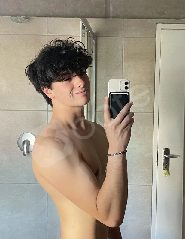 Lukas2254419093