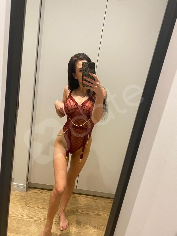 Kristina23Me4398545