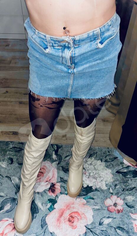 Nikole065965146