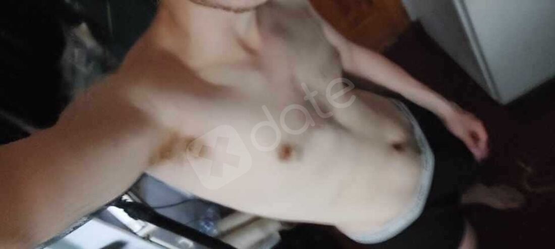 Karolis2325026062