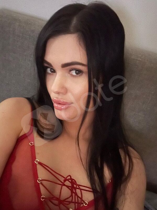 Kristina23Me4997652