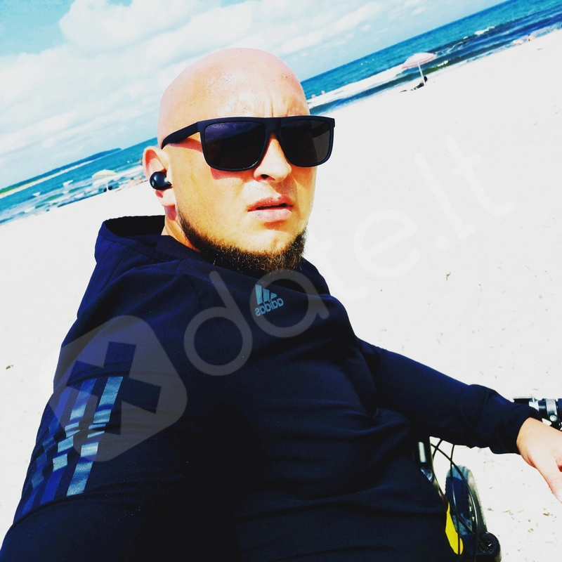 Alex140619894149237